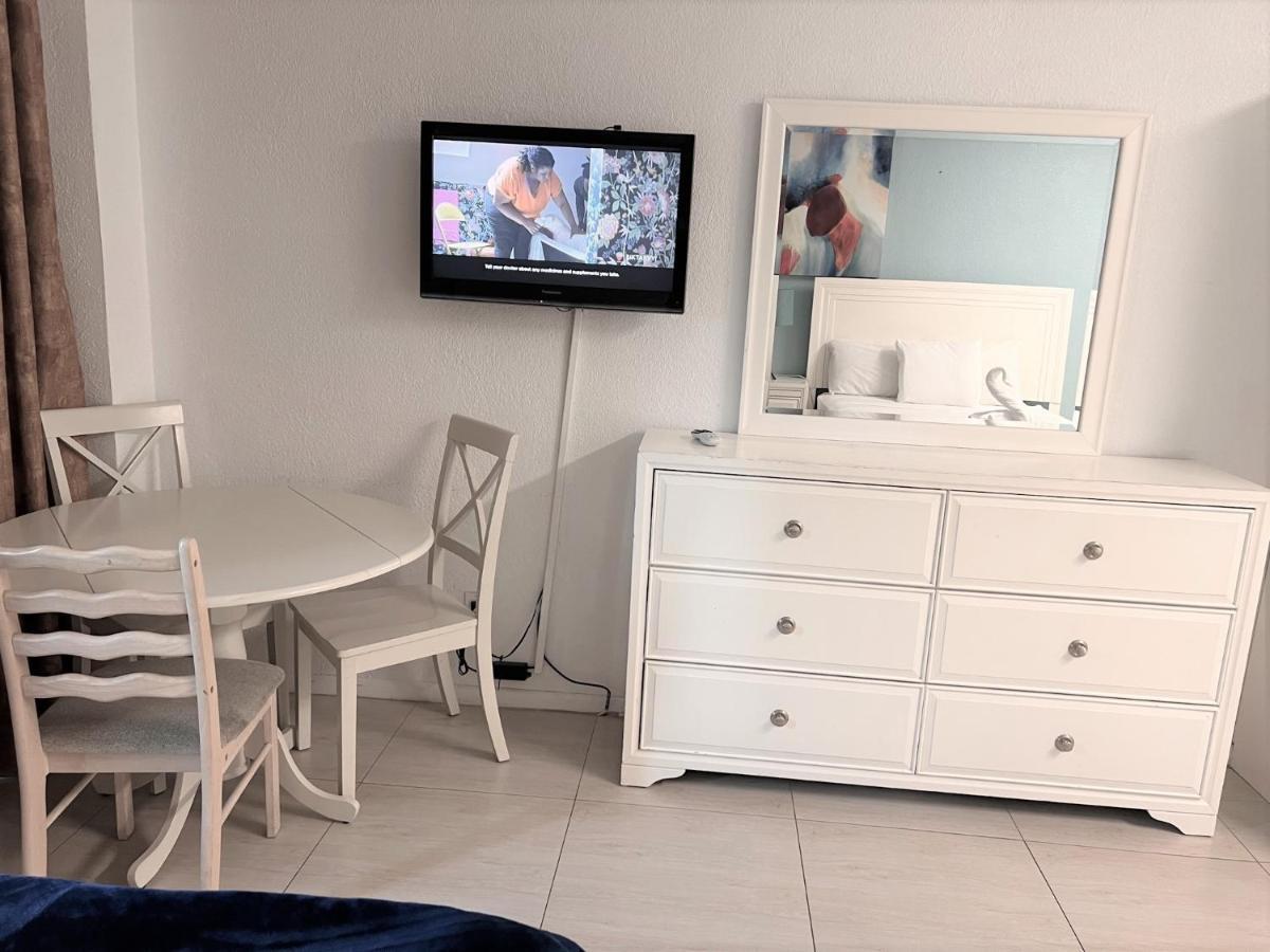 Ocean Front Units At Miami Beach Exterior photo